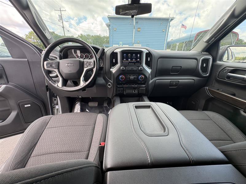 Used 2020 Chevrolet Silverado 1500 RST AWD/4WD image 15
