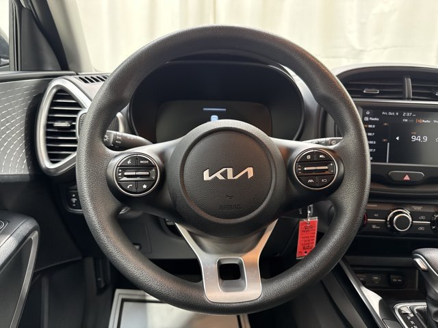 Certified 2025 Kia Soul LX w/ LX Technology Package FWD image 16