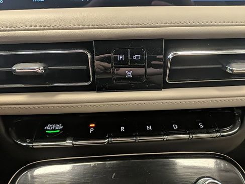 Certified 2023 Lincoln Nautilus FWD image 19