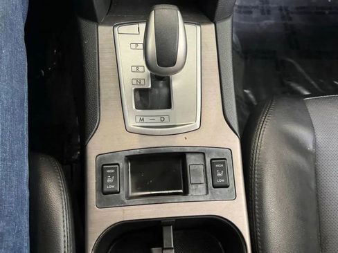 Used 2012 Subaru Outback 2.5i Limited w/ Moonroof Pkg image 18