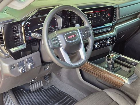Used 2024 GMC Sierra 1500 Elevation RWD image 10