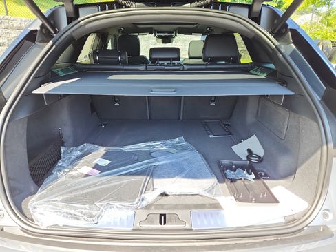 New 2026 Land Rover Range Rover Velar S image 13