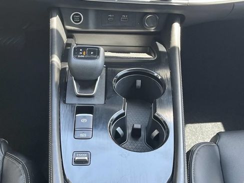 Used 2022 Nissan Rogue SL w/ SL Premium Package FWD image 17