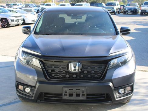 Used 2021 Honda Passport Sport image 2