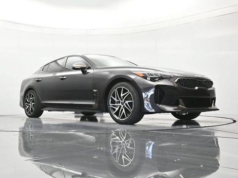 Used 2023 Kia Stinger GT-Line w/ Sun & Sound Package RWD image 38