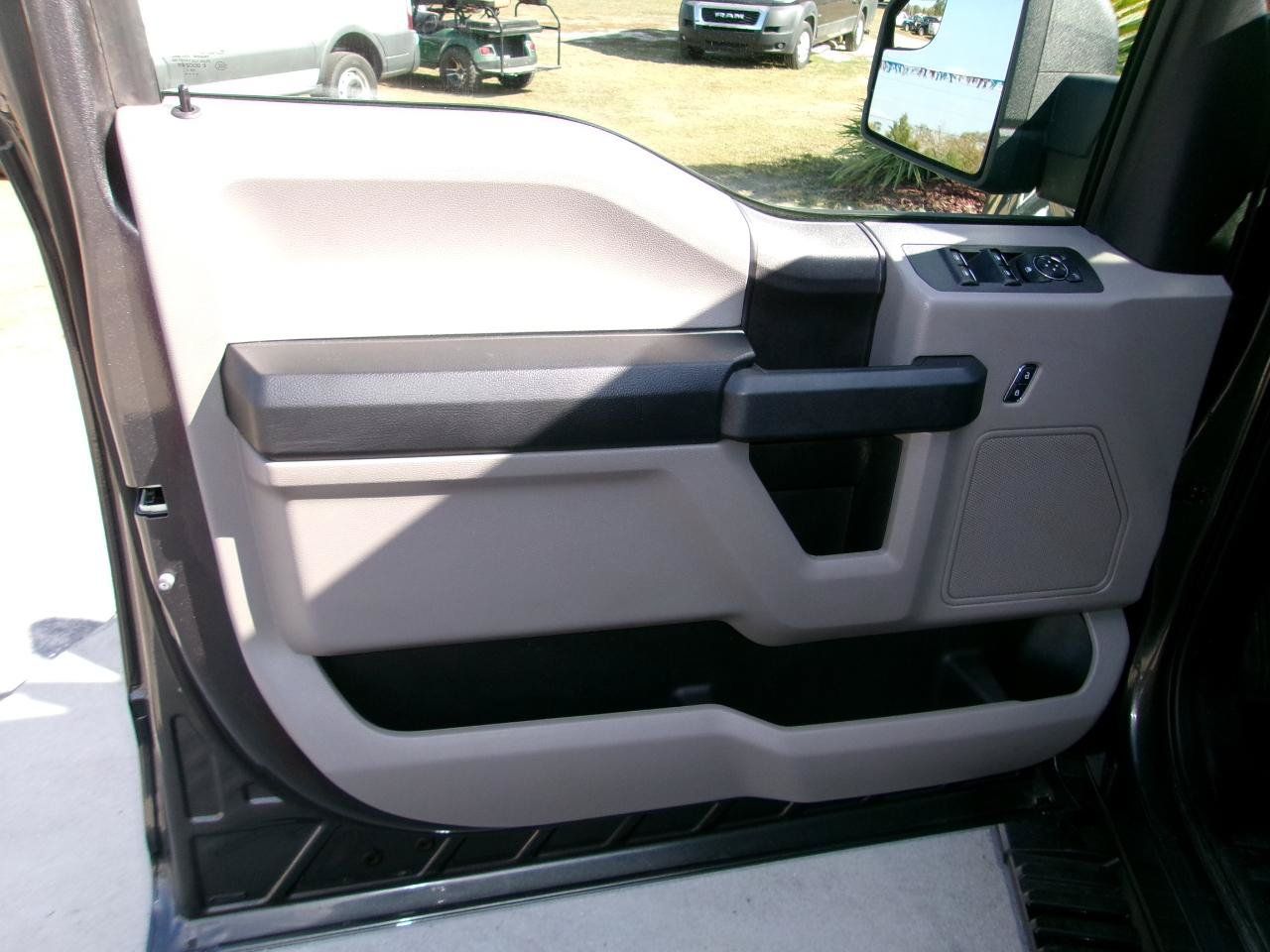 Used 2019 Ford F150 XL w/ Equipment Group 101A Mid AWD/4WD image 11