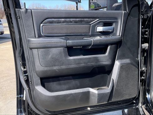 Used 2024 RAM 2500 Big Horn w/ Bed Utility Group image 21