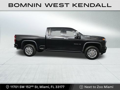 Used 2022 Chevrolet Silverado 2500 High Country w/ Z71 Off-Road Package image 6