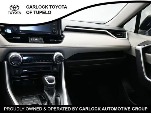 Used 2021 Toyota RAV4 XLE Premium image 25