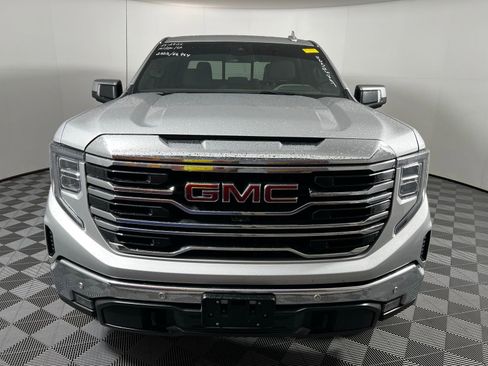 Used 2022 GMC Sierra 1500 SLT w/ SLT Premium Plus Package image 2