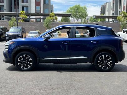New 2025 Nissan Kicks SV w/ SV Premium Package