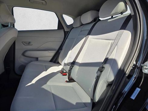 Certified 2025 Hyundai Kona SEL image 18