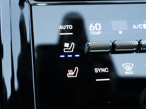 New 2025 Porsche Panamera image 25