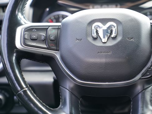 Used 2019 RAM 1500 Big Horn AWD/4WD image 19