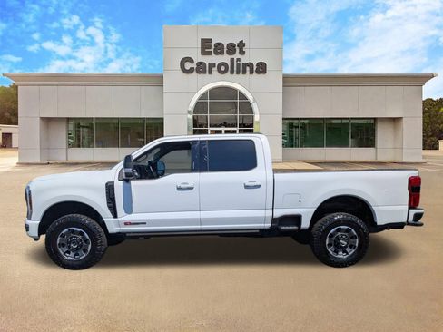 Used 2024 Ford F250 Lariat w/ Lariat Ultimate Package AWD/4WD image 6
