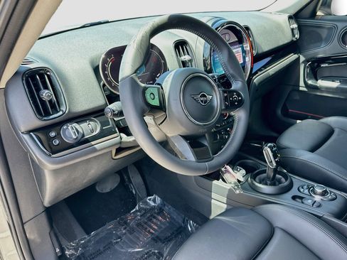 Certified 2024 MINI Cooper Countryman S w/ Premium Package FWD image 9