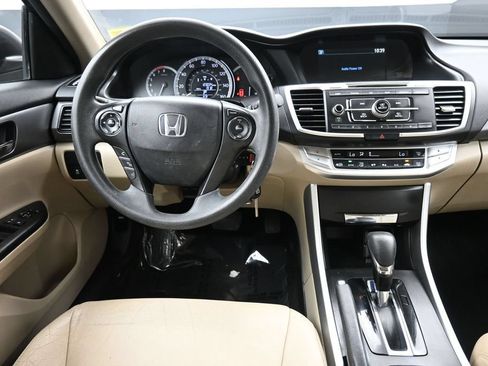 Used 2014 Honda Accord LX image 19
