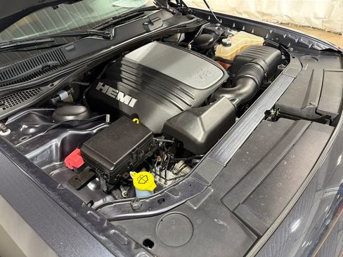 Used 2017 Dodge Challenger R/T RWD image 34