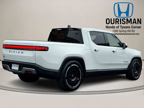Used 2025 Rivian R1T Adventure AWD/4WD image 4