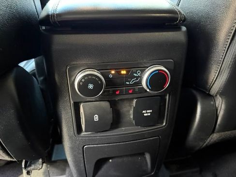 Used 2023 Ford Explorer Limited w/ Equipment Group 301A RWD image 28