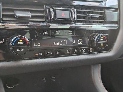 Certified 2024 Nissan Pathfinder Rock Creek image 17