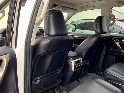 Used 2017 Lexus GX 460 AWD/4WD image 13