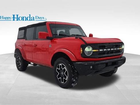 Used 2023 Ford Bronco Outer Banks image 1