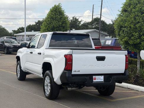 Certified 2024 Toyota Tacoma SR AWD/4WD image 5
