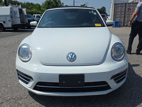 Used 2018 Volkswagen Beetle 2.0T S FWD image 11