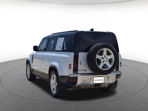 Used 2022 Land Rover Defender 110 SE AWD/4WD image 7