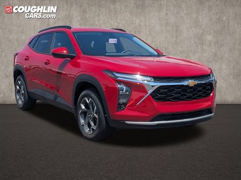 New 2026 Chevrolet Trax LT w/ Driver Confidence Package FWD image 1