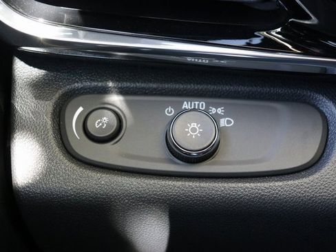 New 2025 Buick Envista Avenir image 19