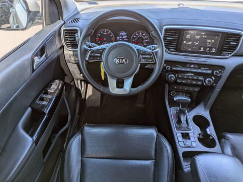 Used 2021 Kia Sportage EX w/ EX Technology Package image 17