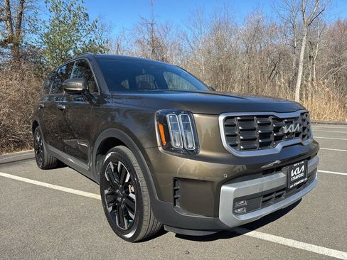 Used 2023 Kia Telluride SX Prestige image 1