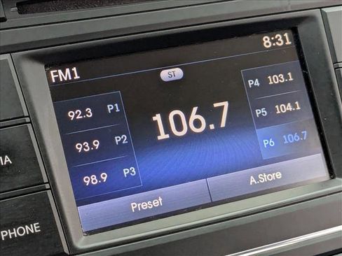 Used 2018 Hyundai Santa Fe Sport image 10