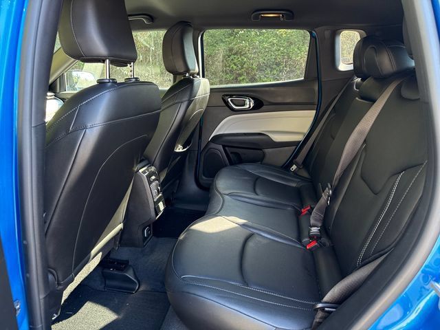 Used 2025 Jeep Compass Limited AWD/4WD image 13