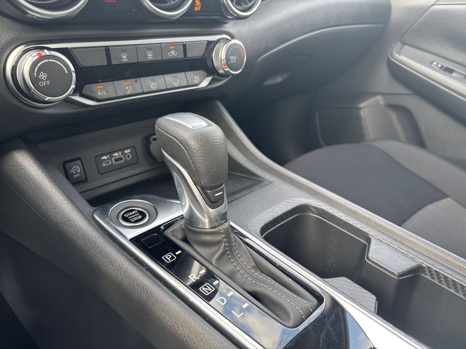 Used 2025 Nissan Sentra SV FWD image 38