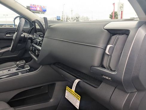 New 2026 Nissan Pathfinder SL image 36