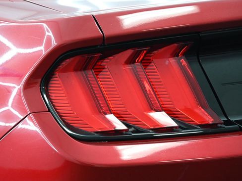 Used 2020 Ford Mustang GT image 12