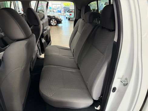 Used 2021 Toyota Tacoma SR AWD/4WD image 19
