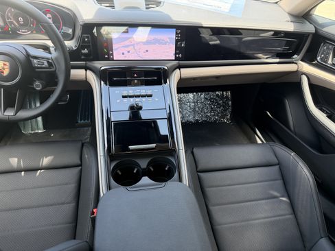New 2026 Porsche Panamera RWD image 18