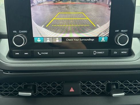 Used 2024 Honda Accord EX image 5