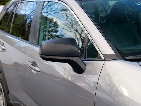 Used 2024 Toyota RAV4 LE AWD/4WD image 10