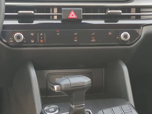 New 2026 Kia Sportage LX image 17