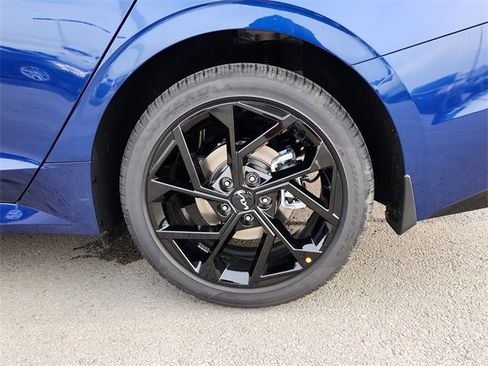 New 2026 Kia K5 GT-Line image 27