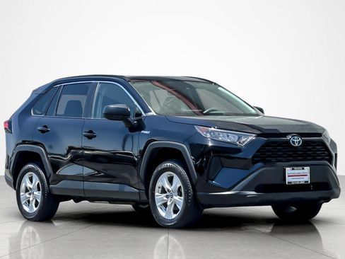 Used 2021 Toyota RAV4 LE AWD/4WD image 7