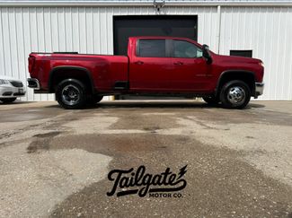 Used 2022 Chevrolet Silverado 3500 LT w/ Convenience Package AWD/4WD video 1