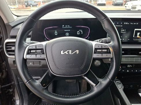 Used 2024 Kia Telluride S FWD image 16