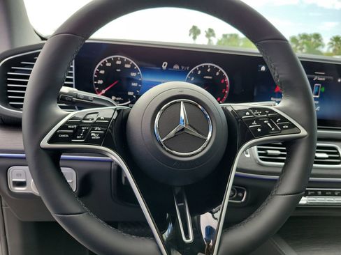 New 2026 Mercedes-Benz GLS 450 4MATIC image 27