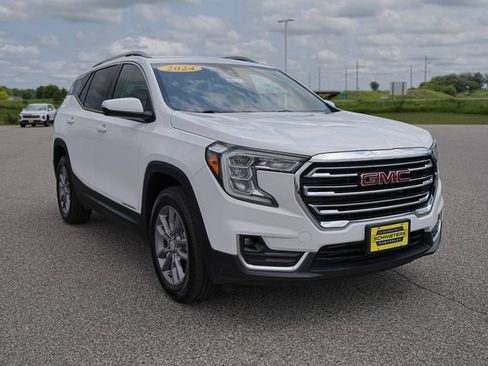 Used 2023 GMC Terrain SLT AWD/4WD image 4